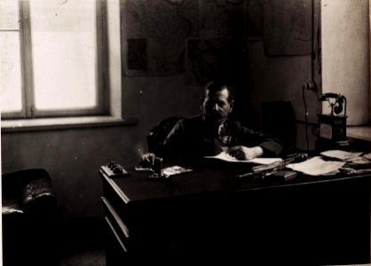 Telephon-Chef Oberst Müller (Kanzlei) 14-III.1918. (BildID 15713426)