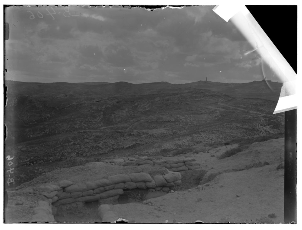Tell el-Ful battlefield etc. Barbed wire entanglements, east of Olivet LOC matpc.05996