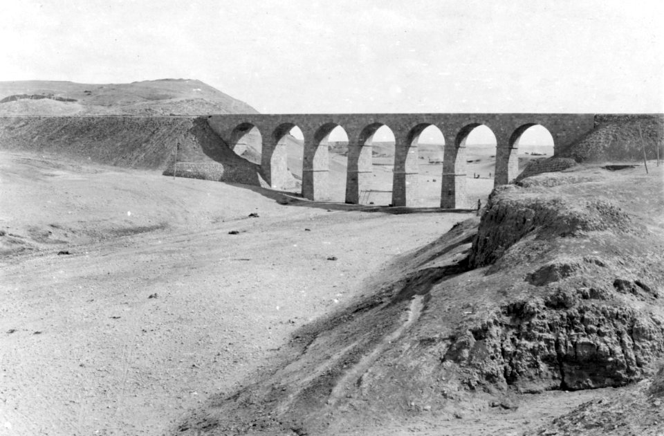 Tell-el-Sheria railway bridge in Palestine 1917