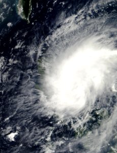 Tembin 2005-11-10 0255Z