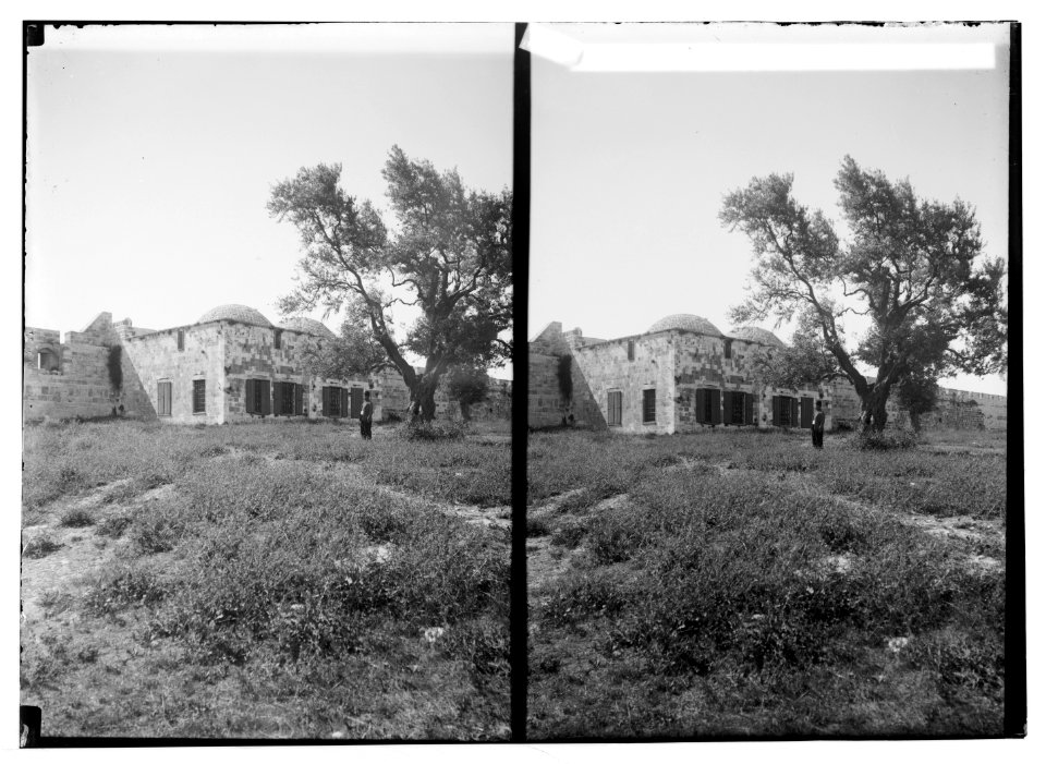 Temple area, Mosque of Omar (i.e., Dome of the Rock), etc. The 'Throne of Solomon,' a small mosque. LOC matpc.05051