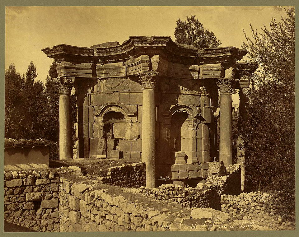 Temple de Venus à Balbek - Bonfils. LCCN2004669828