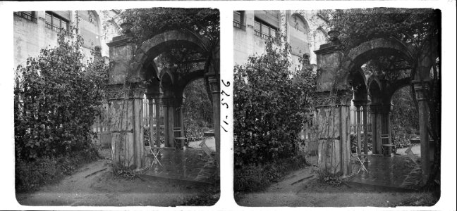 Templet al jardí de la casa del governador a Girona