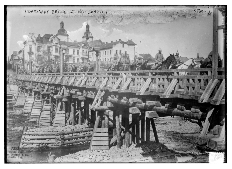 Temporary bridge at Neu Sandeck LCCN2014699762