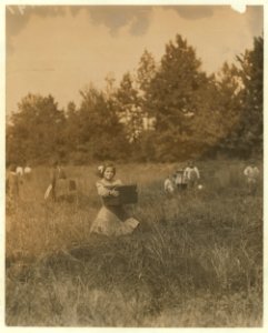 Tersea --- carrying peck of cranberries (weighing about 15 pounds) long distance to 'bushel man.' Did not know age. Forsythe's Bog, Turkeytown, near Pemberton, N.J. Sept. 29, 1910 Witness E. LOC nclc.05313
