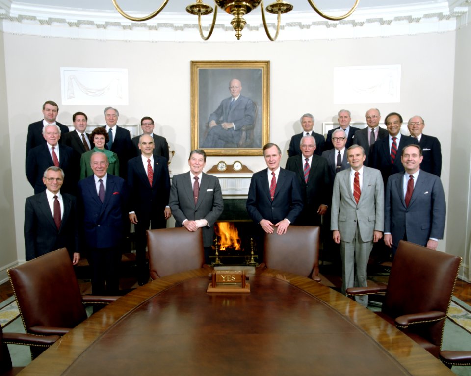 The 1989 Official Cabinet Photo