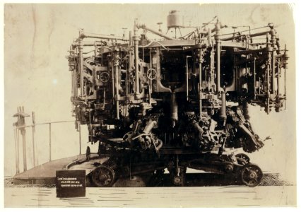Ten Arm Owens Automatic Bottle Machine. Courtesy of Owen's Automatic Bottle Machine Co., Toledo, Ohio. LOC nclc.05512
