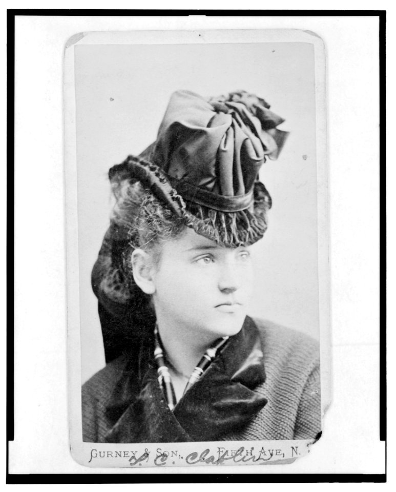 Tennessee Claflin, Lady Cook, head-and-shoulders portrait, facing right) - Gurney & Son, Fifth Ave., N.(Y. LCCN2004682157