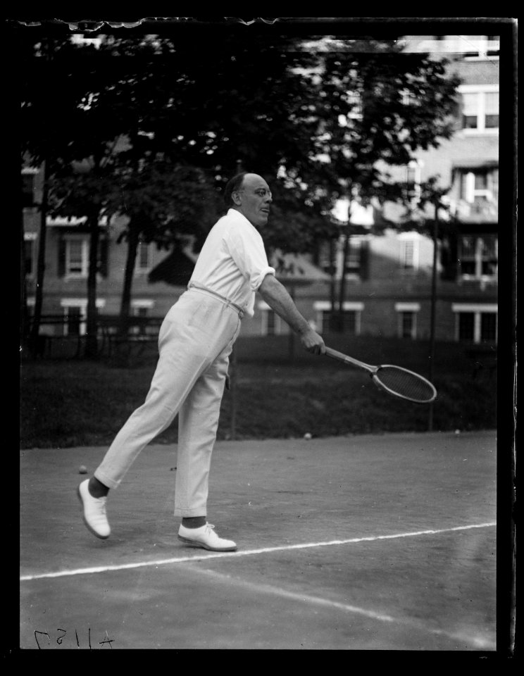 Tennis LCCN2016863177