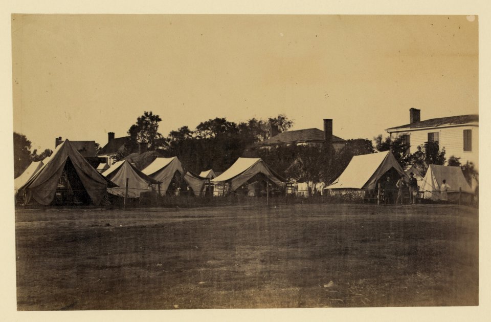 Tents, possibly used by workers at Giesboro cavalry depot LCCN2006683259