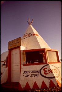 Tepee Gas Station on Route 66 06-1972 (4265748073)