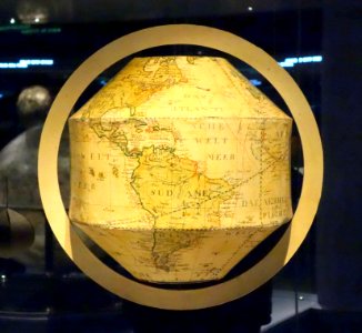 Terrestrial globe, Christlieb Benedict Funk, Leipzig, 1785 - Mathematisch-Physikalischer Salon, Dresden - DSC07982 photo