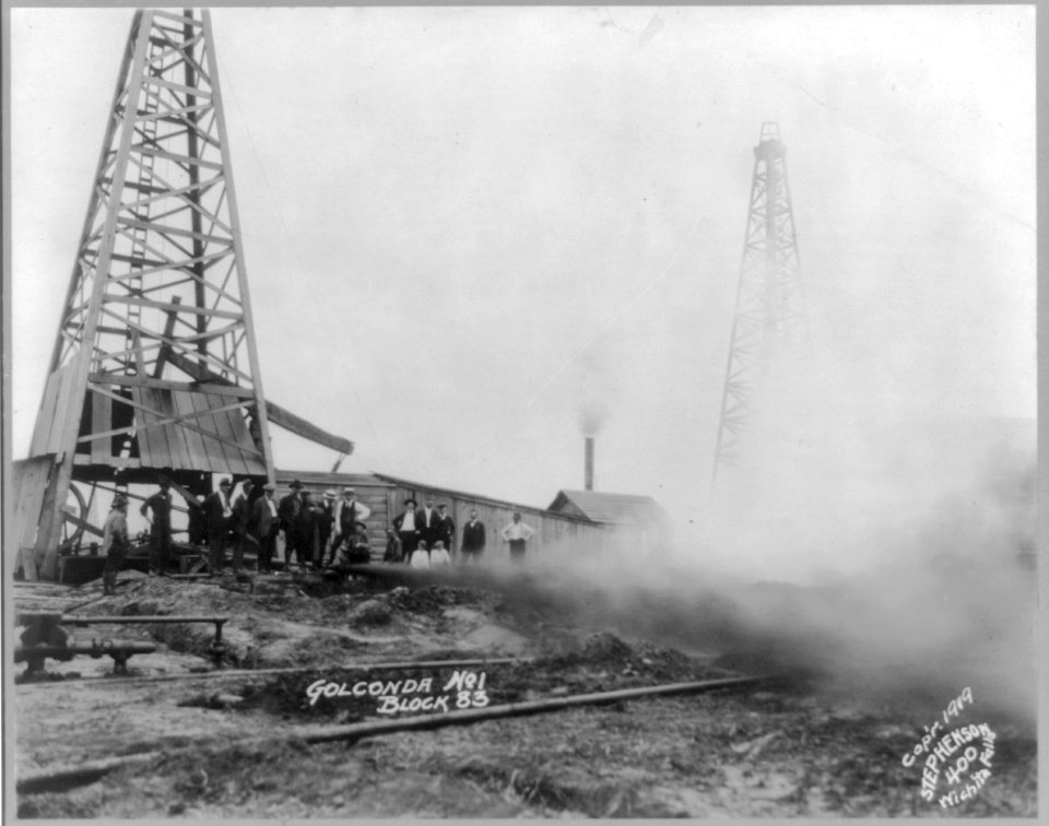 Texas oil wells; Golcongda No 1 Block 83 LCCN2016648043