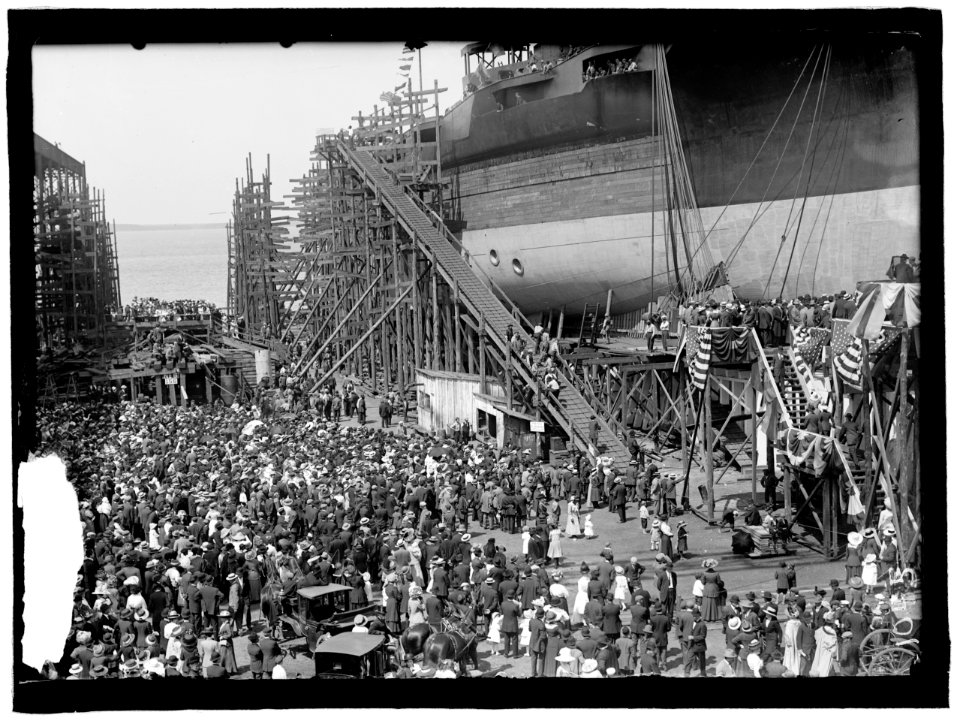 TEXAS, U.S.S. LAUNCHING LCCN2016863637