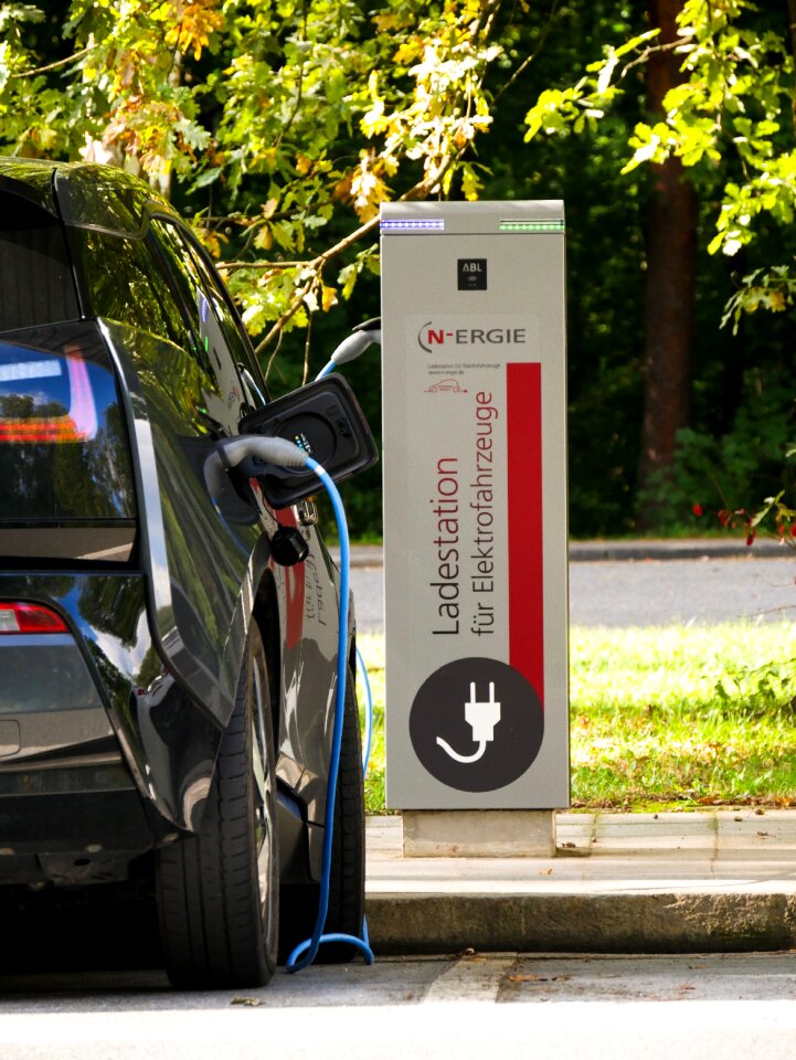 Electric car climate protection battery