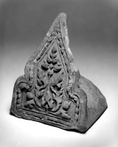 Thai - Acroterion - Walters 2567