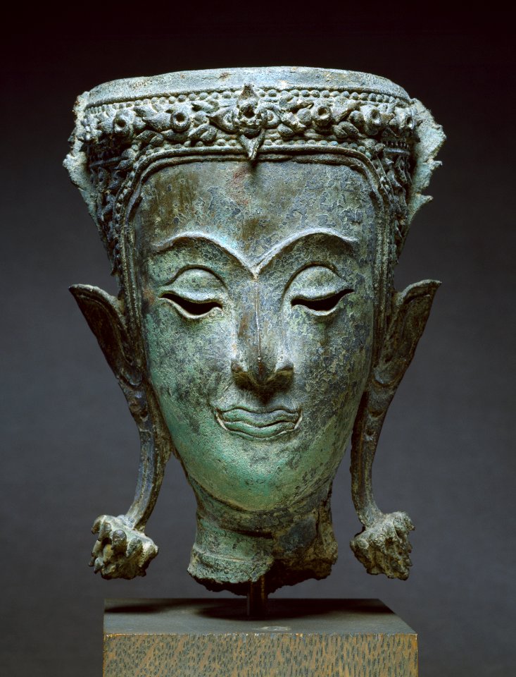 Thai - Head of the Crowned Buddha - Walters 542542