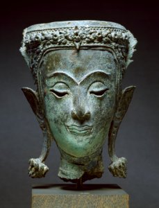 Thai - Head of the Crowned Buddha - Walters 542542