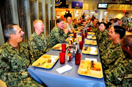 Thanksgiving Day lunch 141127-N-RY232-284