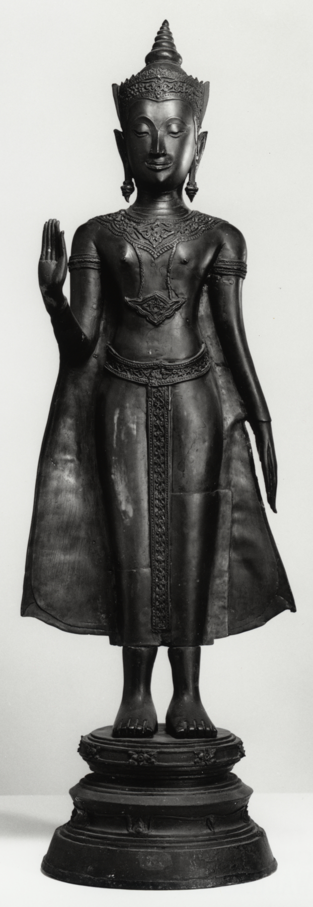 Thai - Standing Crowned Buddha, in Abhayamudra - Walters 542554