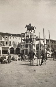 The Gattamelata equestrian monument, under restoration, in Padova 1917