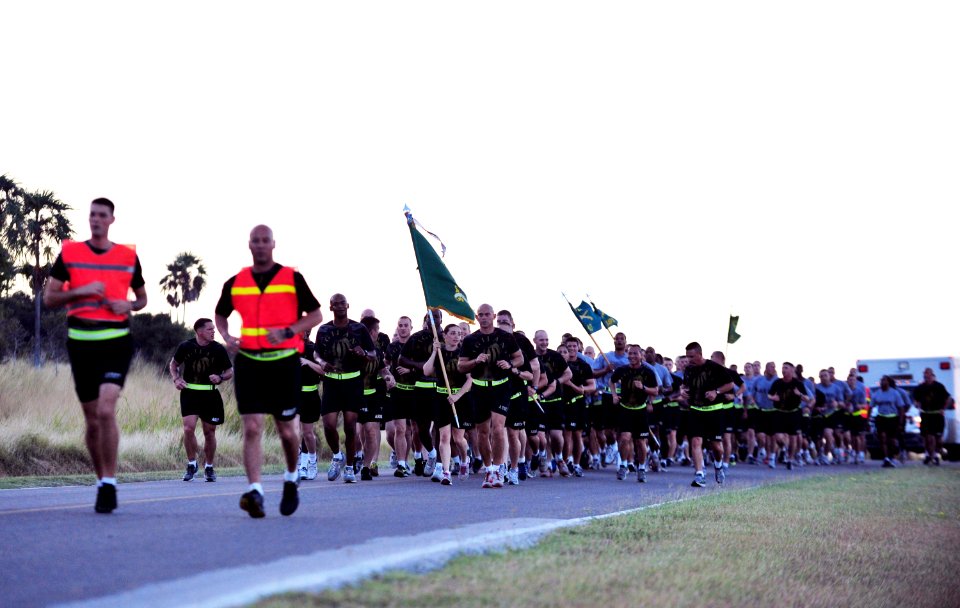 The 525th Military Police Battalion sunrise run 111213-N-RF645-188