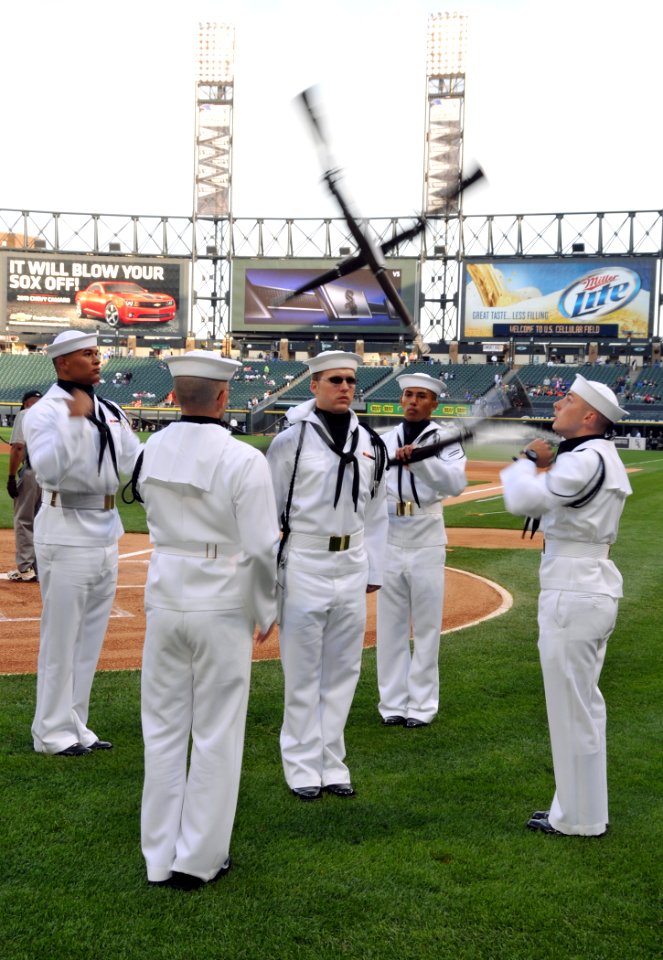 The 25th annual Chicago White Sox Navy Night DVIDS288217