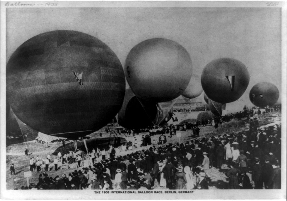 The 1908 International Balloon Race, Berlin, Germany LCCN2002718477