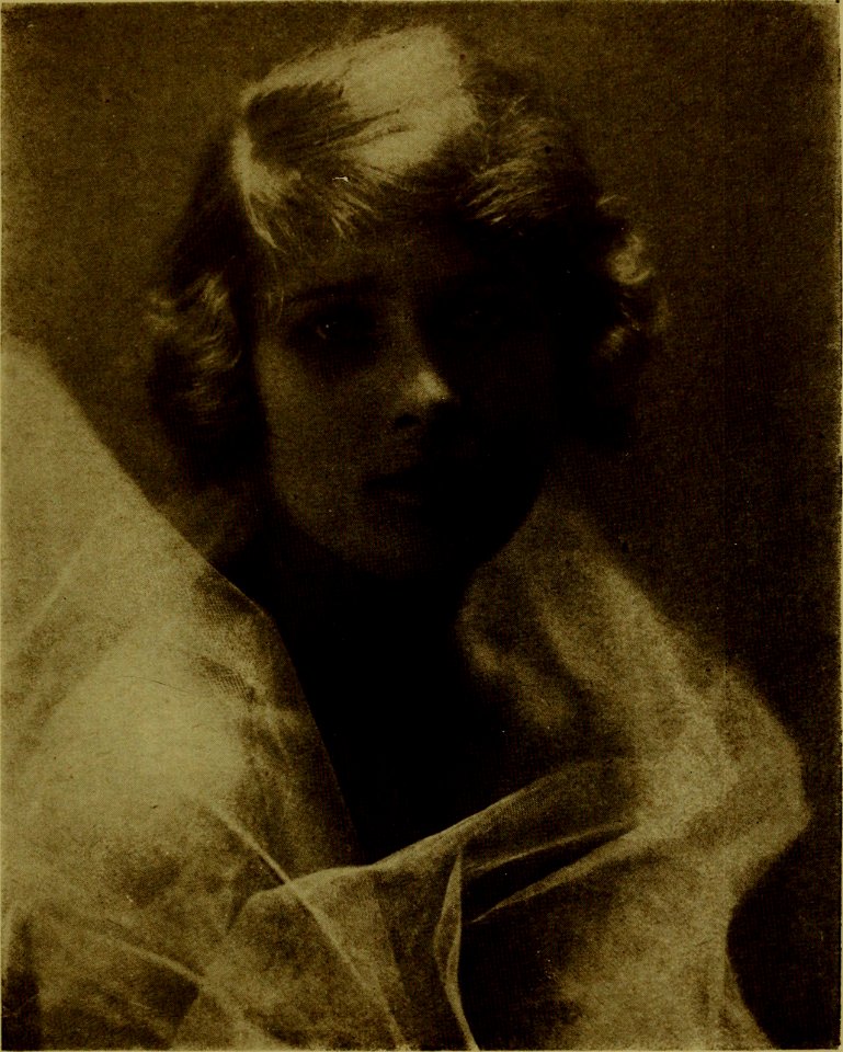 The American annual of photography (1918) (14594374310)