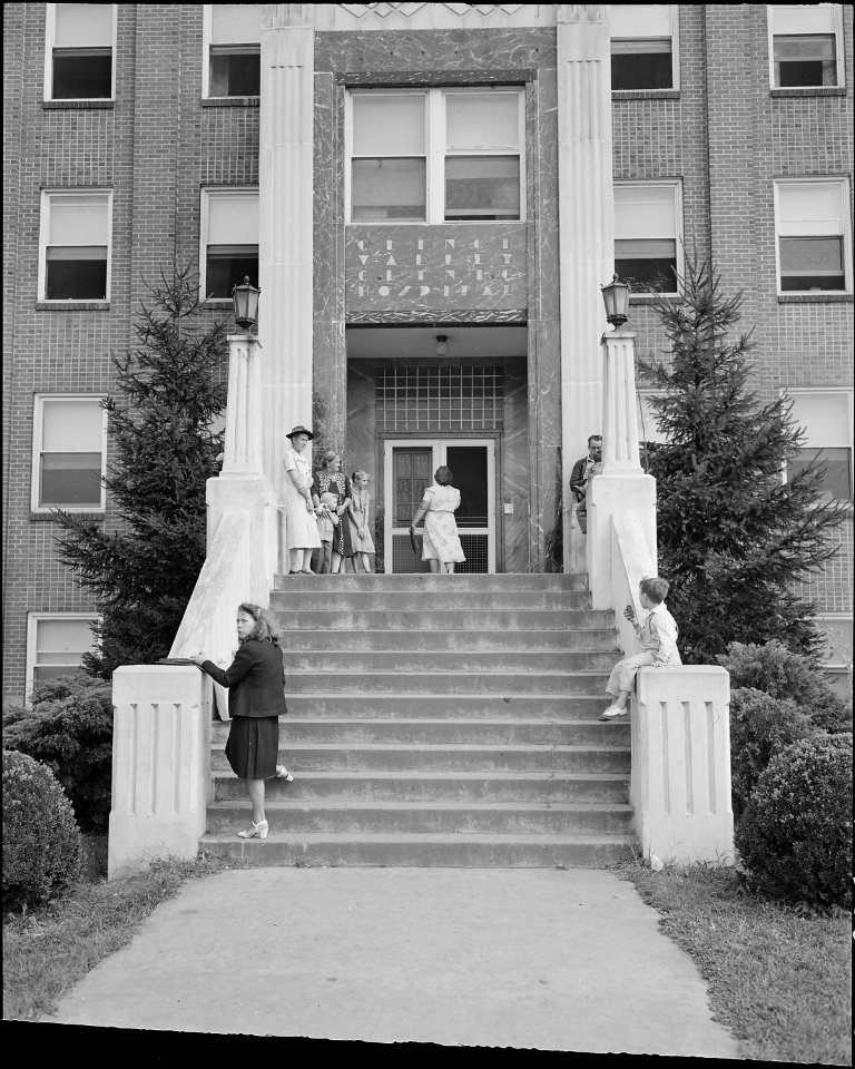 The Clinch Valley Clinic Hospital opened in 1938, 75 percent of its patients are miners and their families.... - NARA - 541089