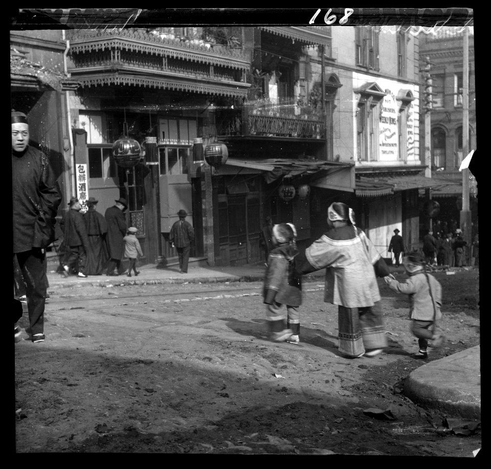 The crossing, Chinatown, San Francisco LOC agc.7a08993