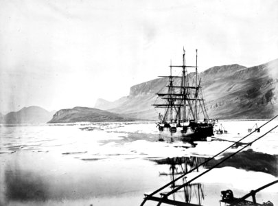 The crew of 'Alert' (1856) cutting an ice dock in Dobbin Bay near Cape Hilgard. RMG P39586