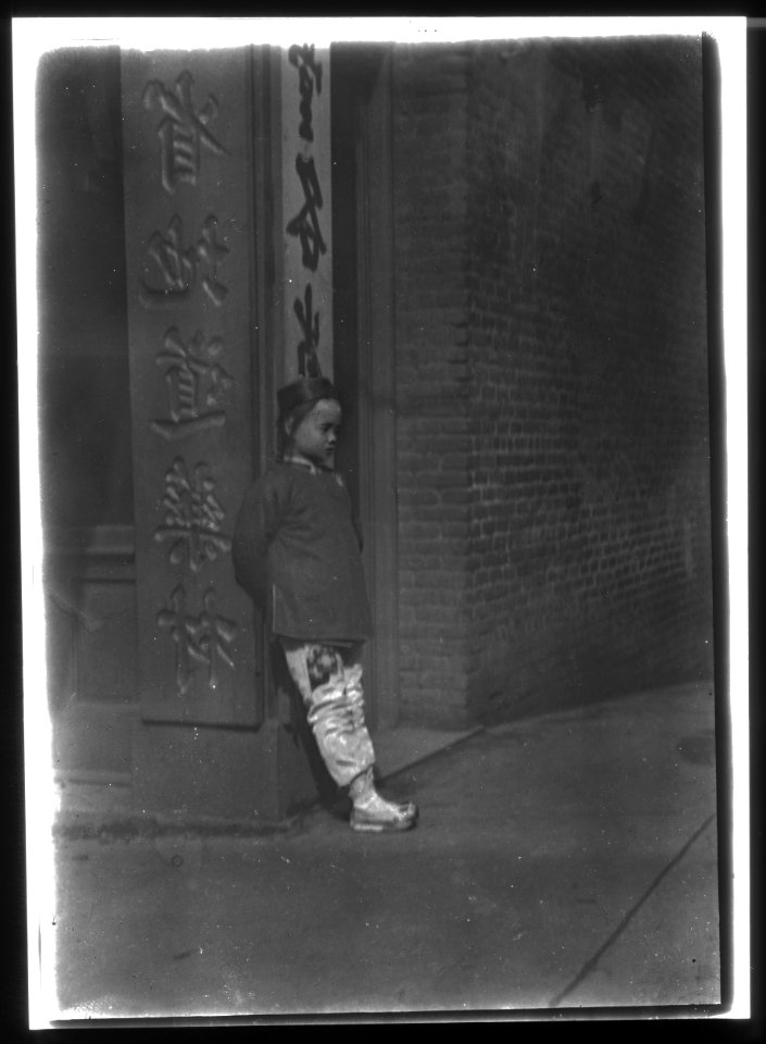The drug store sign, Chinatown, San Francisco LOC agc.7a55068