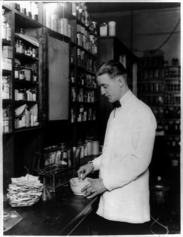 The drug clerk LCCN2002712838