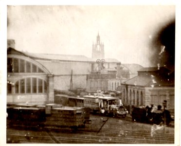 The Egyptian Viceroy's private 2-2-2 steam locomotive (Robert Stephenson Locomotive Works No 1181 of 1858) and its carriage outside the Newcastle Central Station in winter 1858 photo