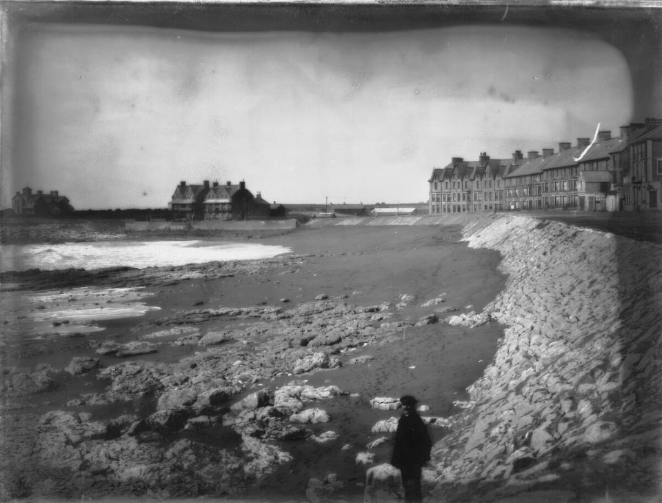The Esplanade, Looking West, Porthcawl (4641390)