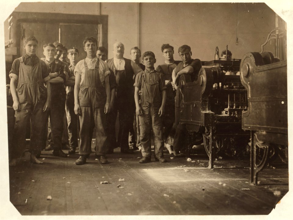 The Flint Cotton Mill, Spinning room. Small girls are employed here but not in evidence this noon. LOC cph.3b32758