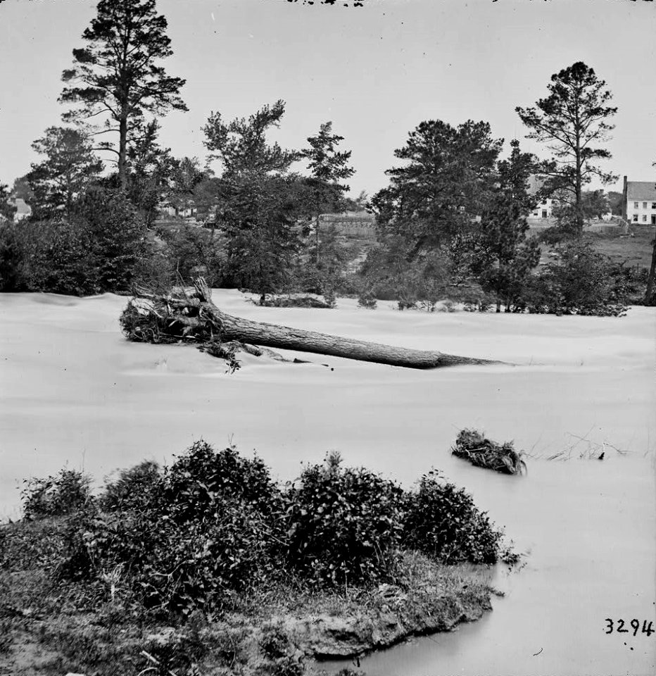 The flooded Appomattox River
