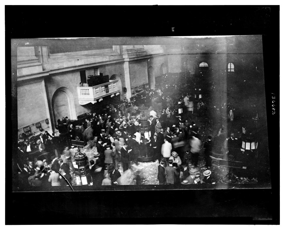 The floor of the New York Stock Exchange, secretly shot with a camera hidden in the photographer's sleeve LCCN2006685051