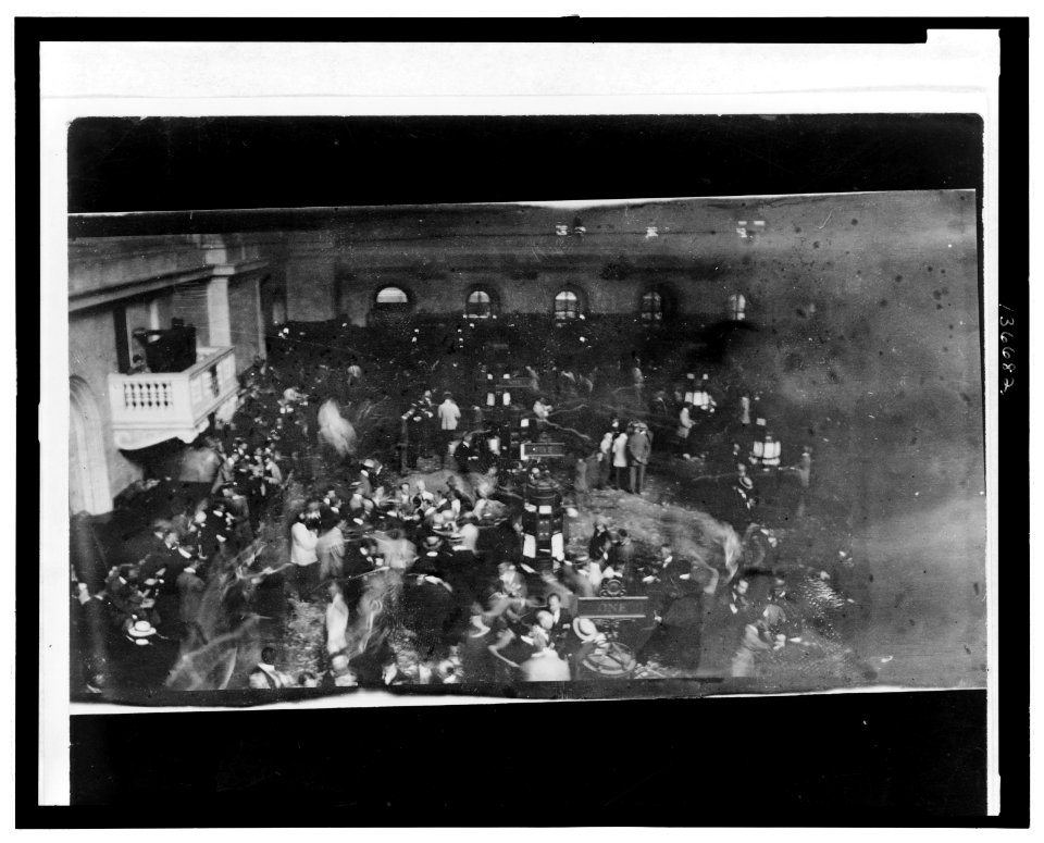 The floor of the New York Stock Exchange, secretly shot with a camera hidden in the photographer's sleeve LCCN2006685050