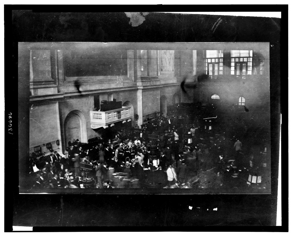 The floor of the New York Stock Exchange, secretly shot with a camera hidden in the photographer's sleeve LCCN2006685054