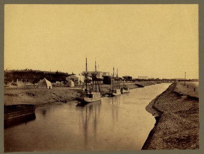 The freshwater canal at Ismailia LCCN2004671970