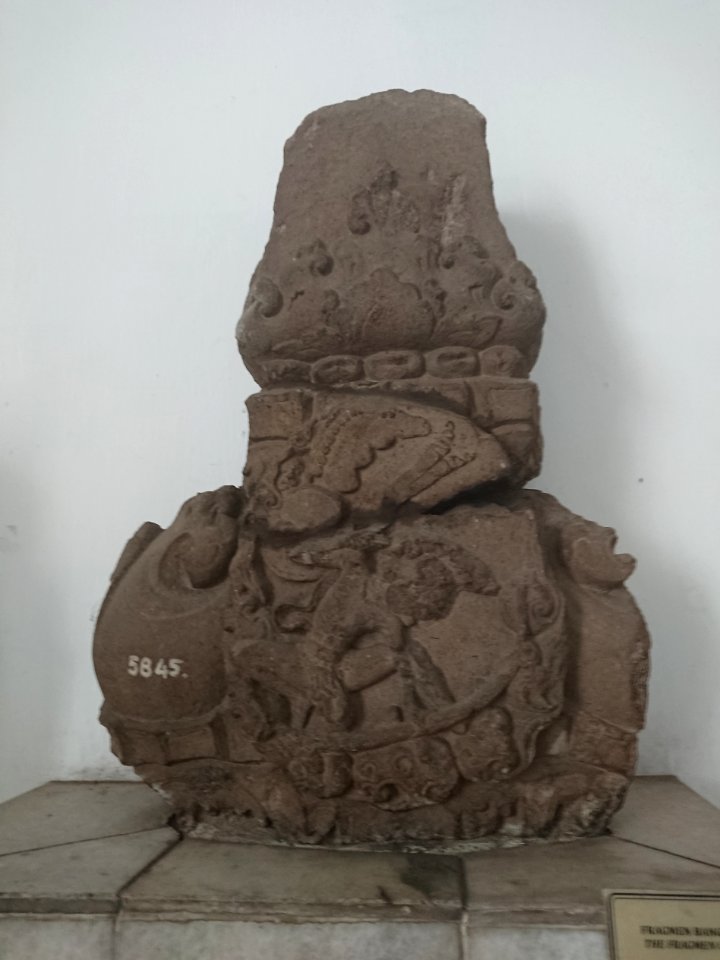 The Fragment of Bathing Place 5845