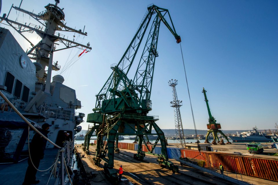 The guided missile destroyer USS Truxtun (DDG 103) pulls into Varna, Bulgaria, March 13, 2014 140313-N-EI510-173