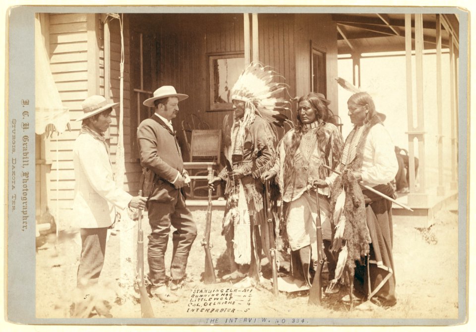 The Interview. Standing Elk, No. 1; Running Hog, No. 2; Little Wolf, No. 3; Col. Oelrich, No. 4; Interpreter, No. 5 LCCN99613906