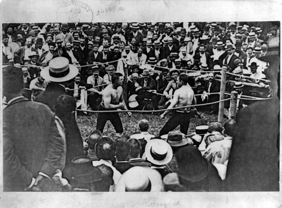 The John L. Sullivan-Jake Kilrain boxing match at Richburg, Miss. LCCN2002706358