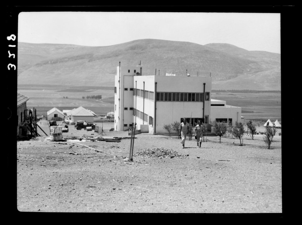 The Keren Hayesod. Agricultural Colonies on Plain of Esdraelon 'The Emek.' Ein Harod, Childrens' Home. Mts. of Gilboa in background LOC matpc.15230