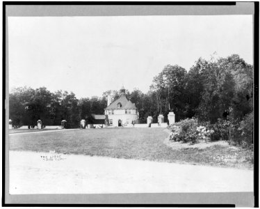 The lodge, Belle Terre, Port Jefferson, Long Island) - Greene, Port Jefferson, L.I LCCN96522596