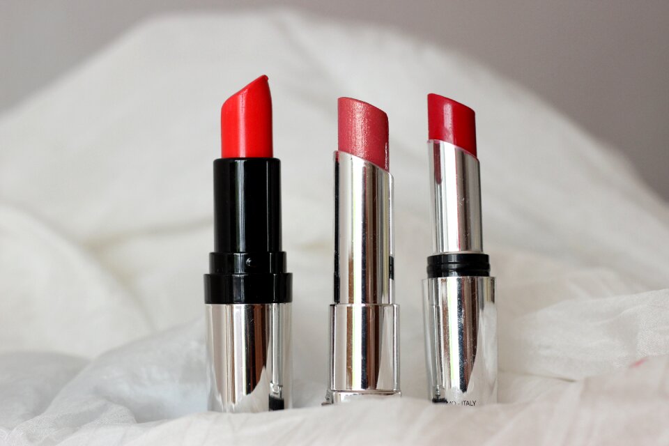 Cosmetics make up accessories
