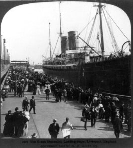 The ocean steamship landing-stage, Liverpool, England LCCN2005692399